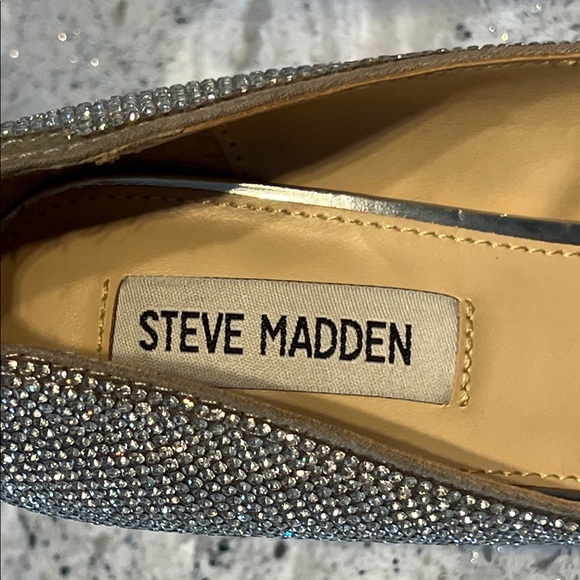 Steve Madden Glittering Silver Heels Size 6 - Picture 2 of 14
